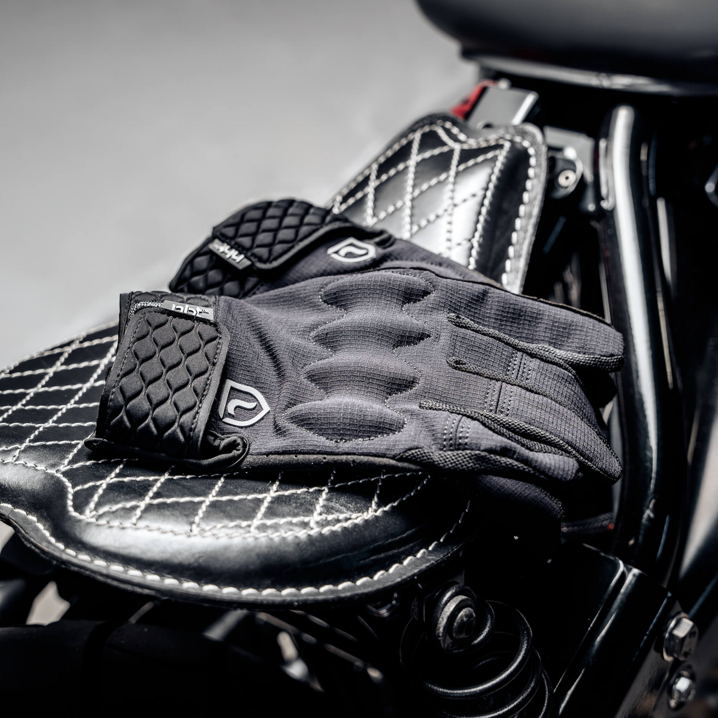 Stealth Series Moto Gloves